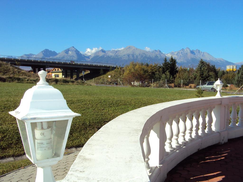 Pension Velicky Zamocek Poprad Exterior foto