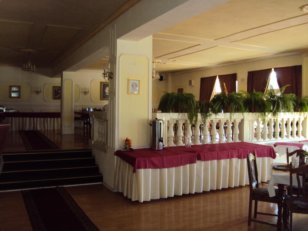 Pension Velicky Zamocek Poprad Exterior foto