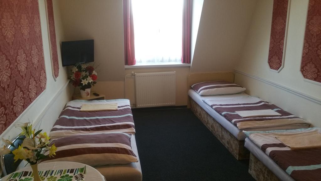 Pension Velicky Zamocek Poprad Exterior foto
