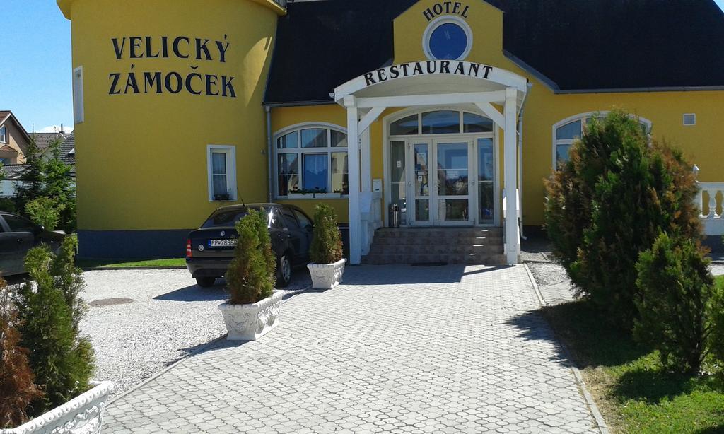 Pension Velicky Zamocek Poprad Exterior foto