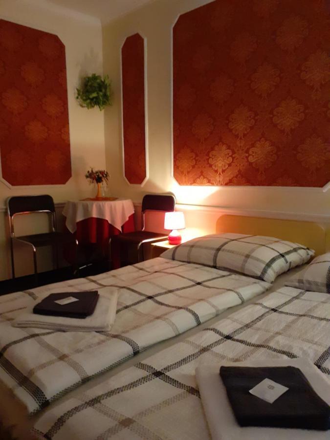 Pension Velicky Zamocek Poprad Exterior foto