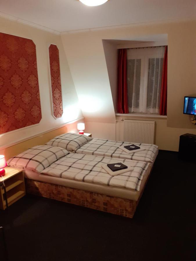 Pension Velicky Zamocek Poprad Exterior foto