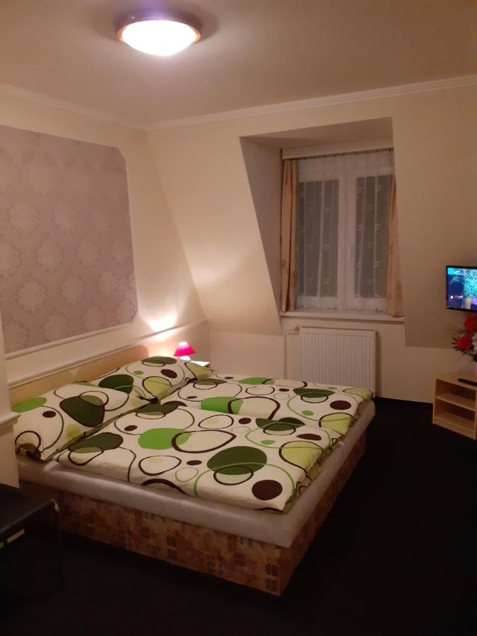 Pension Velicky Zamocek Poprad Exterior foto